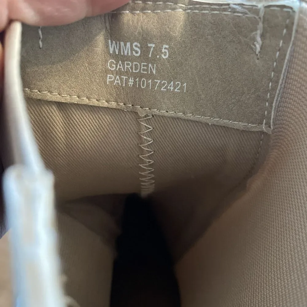 DV Dolce Vita Garden Pull On Chelsea Boots Size 7.5M NWOB Stone Color - Picture 9 of 10